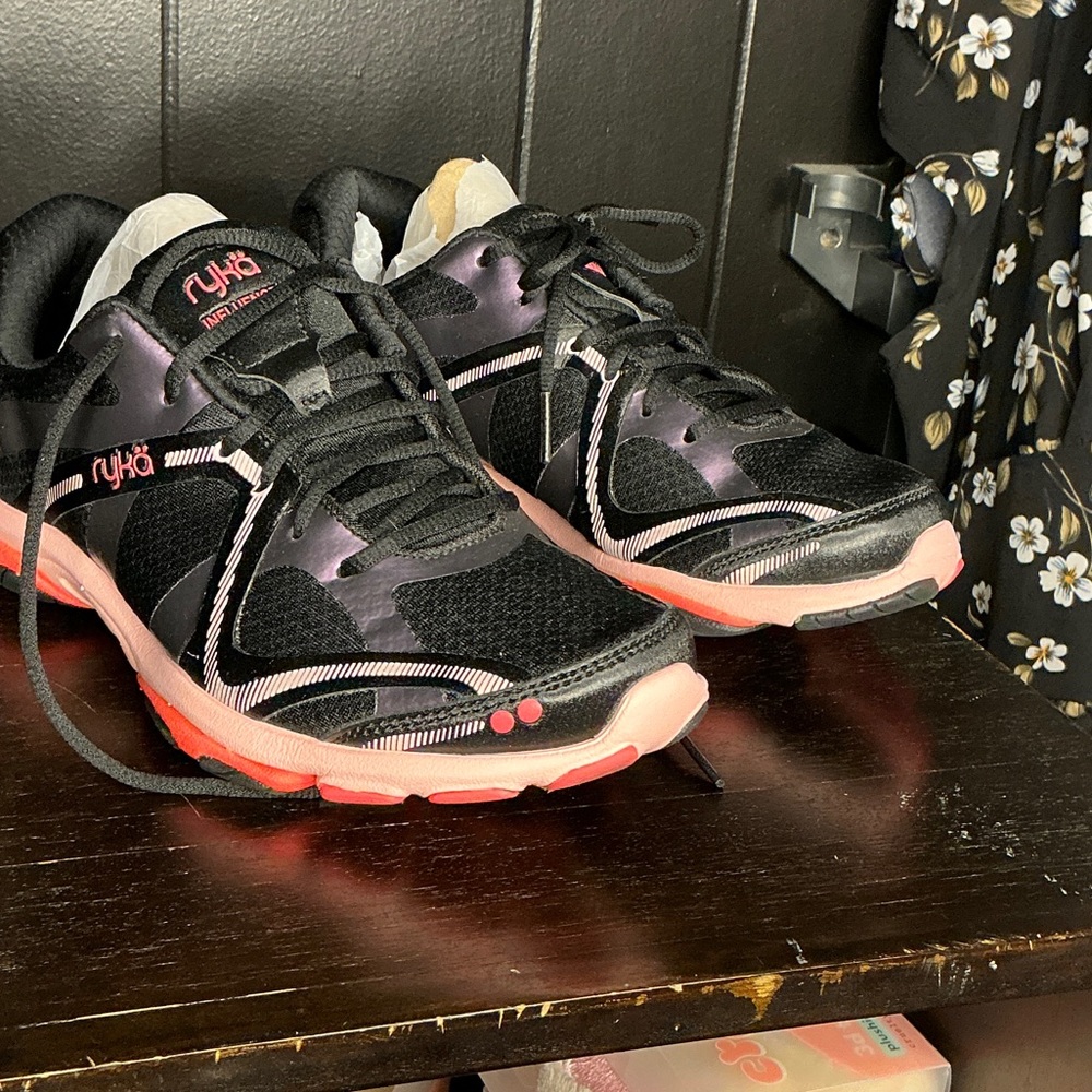 Ryka Women's Black and Pink Athletic Sneakers